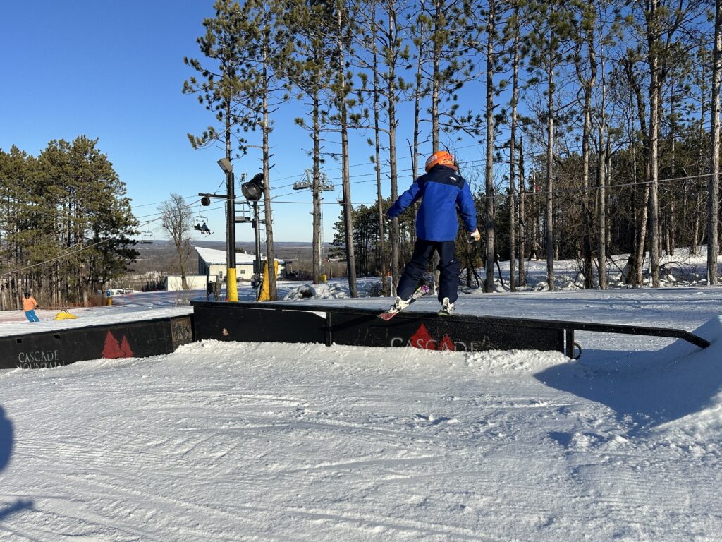 20251220_203146008_iOS